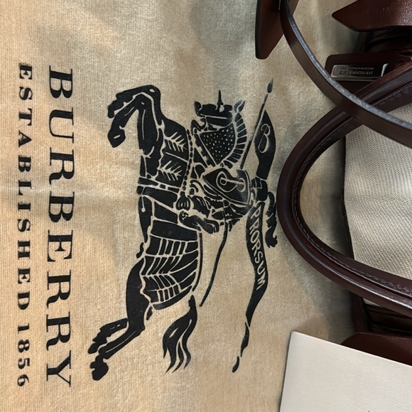 Authentic Burberry Handbag - Picture 2 of 6